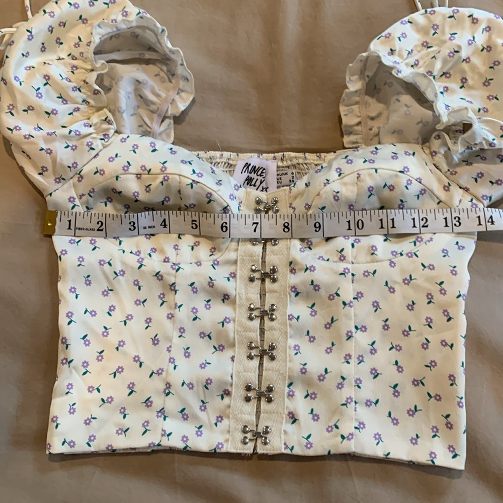 Princess Polly - Floral Cream Corset Top Size 2 - Picture 14 of 14